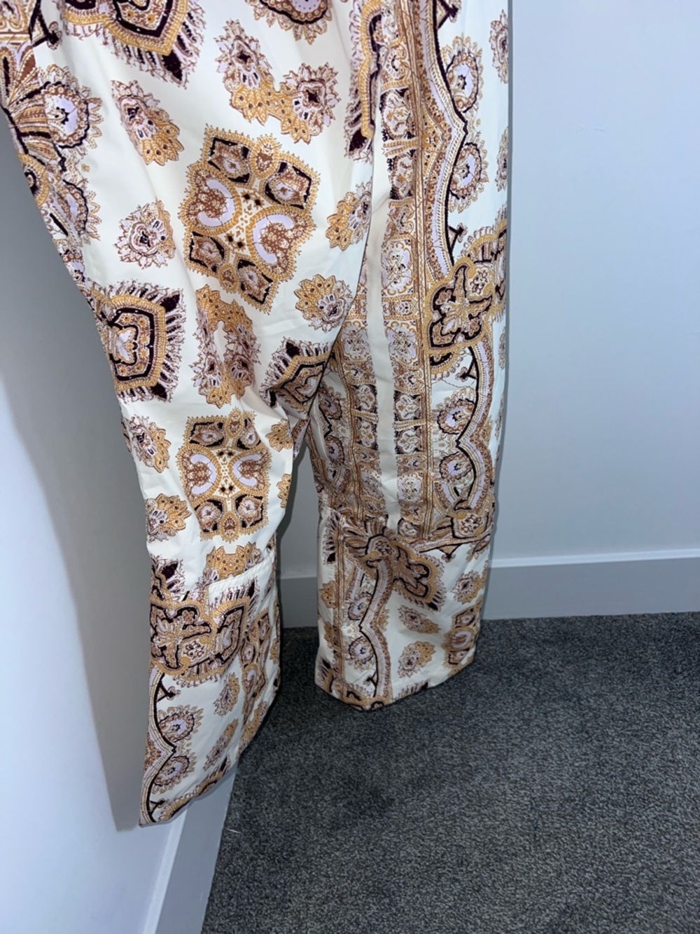 FP Movement by Free People Cream & Gold Paisley Zip-Front ski snow Overalls L - Picture 10 of 13